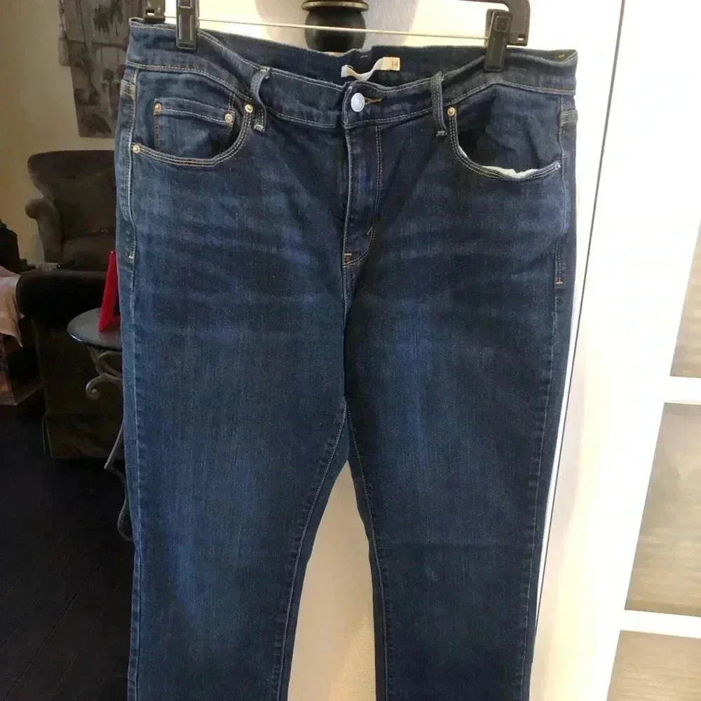 Levi's 505 jeans Womans 14 Darkwash Straight Darkwash